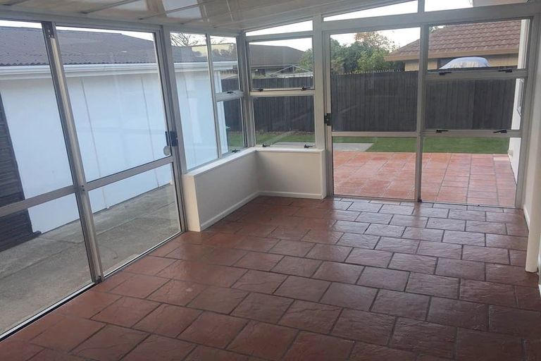 Photo of property in 32 Dunbarton Street, Redwood, Christchurch, 8051