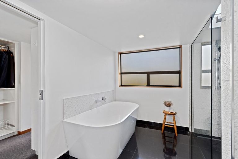 Photo of property in 2 Kanuku Place, Cashmere, Christchurch, 8022