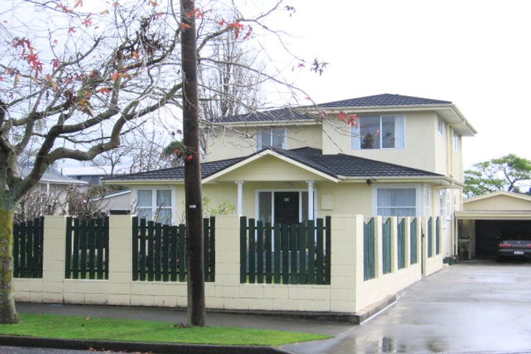 Photo of property in 9 Stirling Crescent, Hokowhitu, Palmerston North, 4410