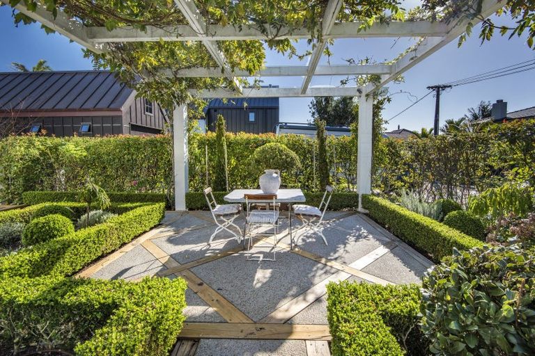 Photo of property in 14 Rewiti Avenue, Takapuna, Auckland, 0622
