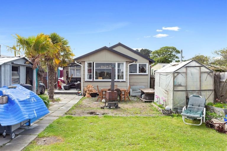 Photo of property in 77 Park Terrace, Waikuku Beach, 7473