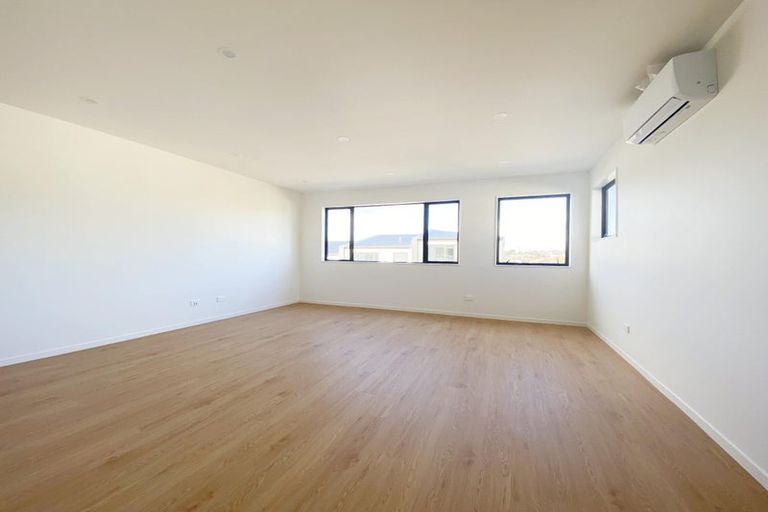 Photo of property in 9/49 Sunnyside Road, Sunnyvale, Auckland, 0612