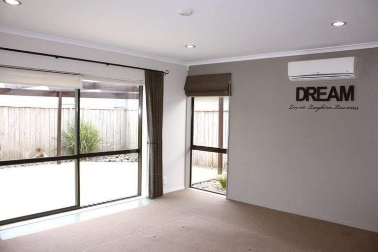 Photo of property in 2c Edmund Hillary Avenue, Papakura, 2110