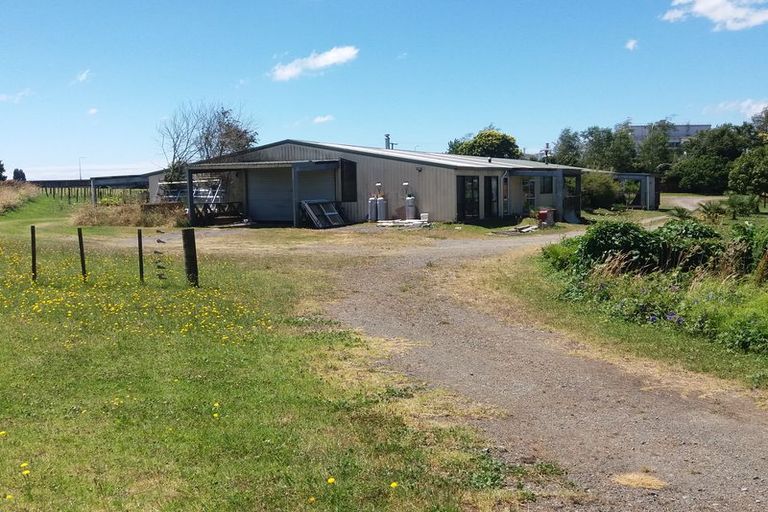 Photo of property in 6 Nikau Place, Edgecumbe, 3120