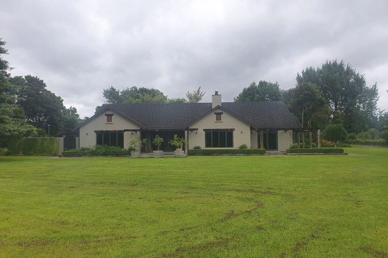 Photo of property in 11 Homestead Lane, Fitzherbert, Palmerston North, 4471