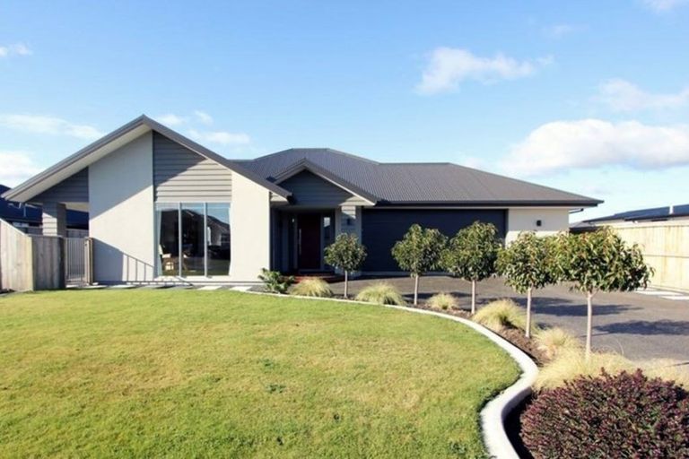 Photo of property in 6 Jacqueline Drive, West Melton, 7618