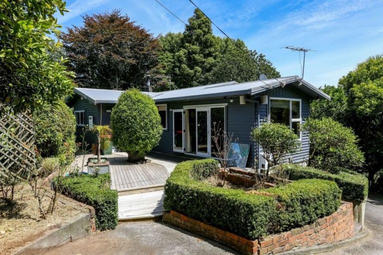 Photo of property in 184e Seaview Road, Westown, New Plymouth, 4310