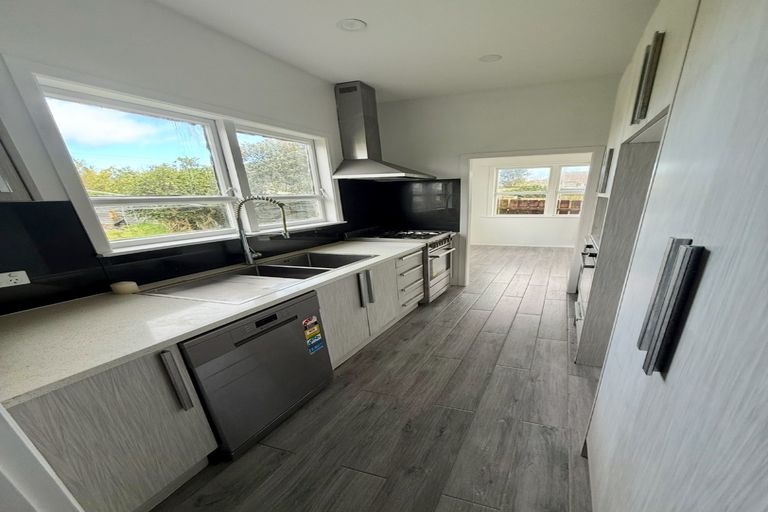 Photo of property in 69 Ferguson Street, Manurewa East, Auckland, 2102