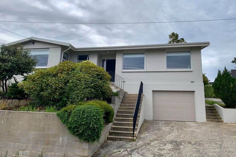 Photo of property in 27 Henry Street, Maori Hill, Dunedin, 9010