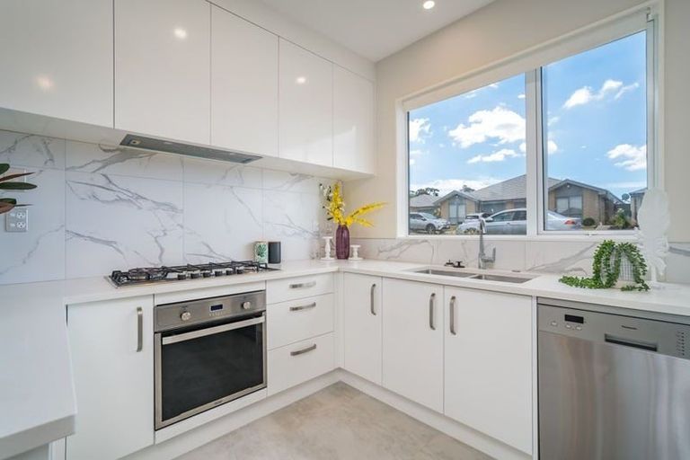 Photo of property in 13 Huamanu Street, Pukekohe, 2120