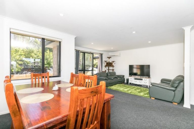 Photo of property in 20 Patatee Terrace, Baverstock, Hamilton, 3200