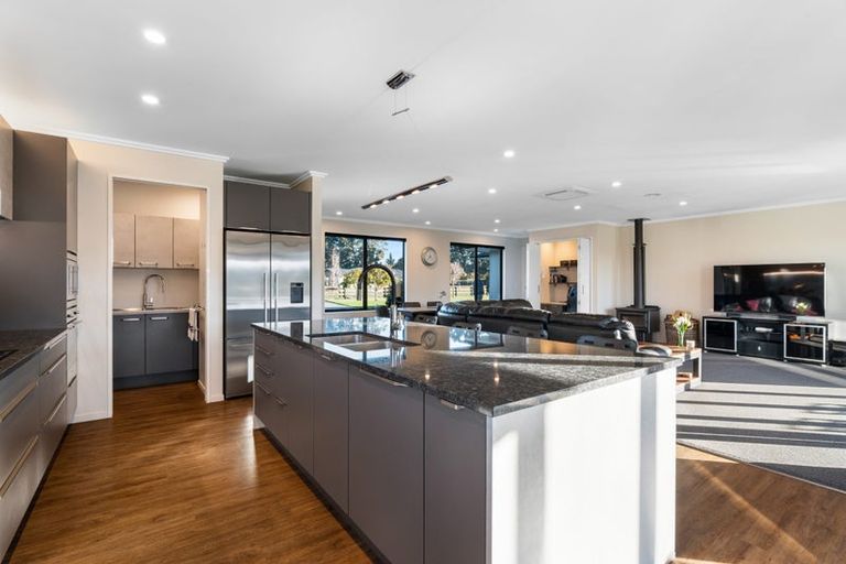 Photo of property in 19 Taylor Place, Prebbleton, Christchurch, 7676