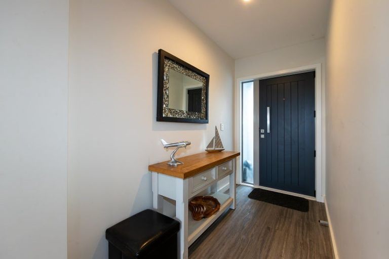 Photo of property in 5 Hurunui Drive, Te Awa, Napier, 4110