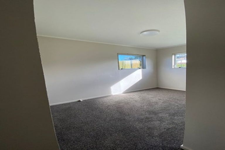 Photo of property in 9 Greers Road, Weymouth, Auckland, 2103