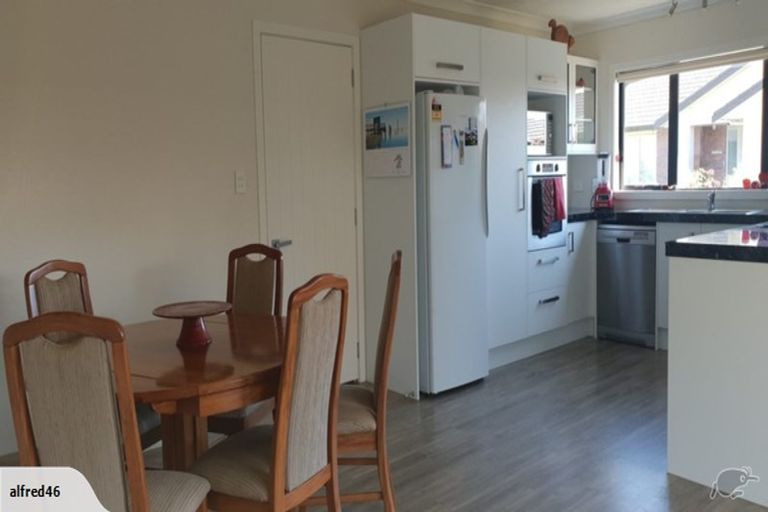 Photo of property in 28 Purnell Street, College Estate, Whanganui, 4500