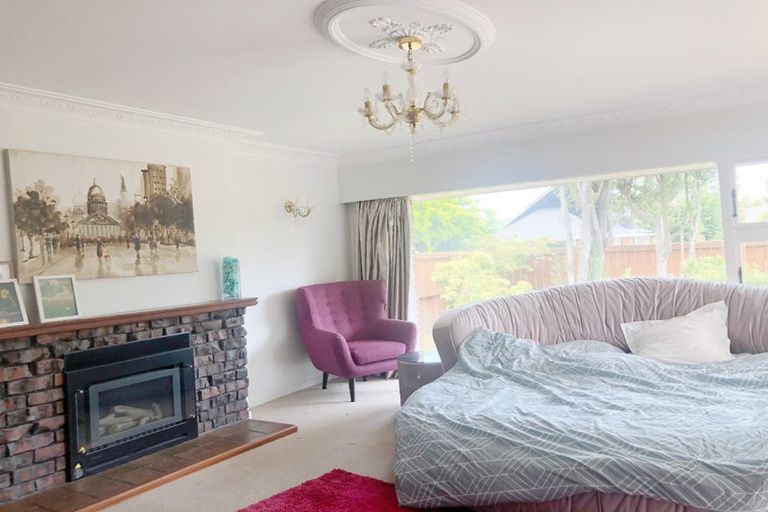 Photo of property in 56 Memorial Avenue, Ilam, Christchurch, 8053