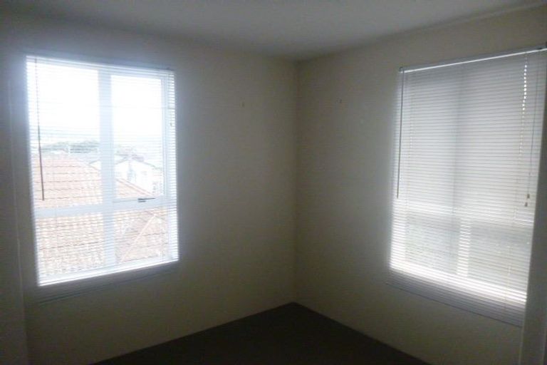 Photo of property in 4c The Quadrant, Miramar, Wellington, 6022