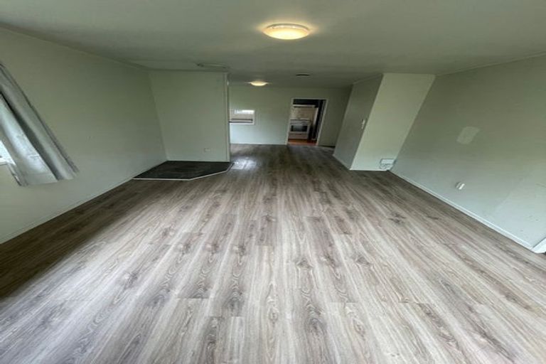 Photo of property in 9 Hamblyn Place, Ranui, Auckland, 0612