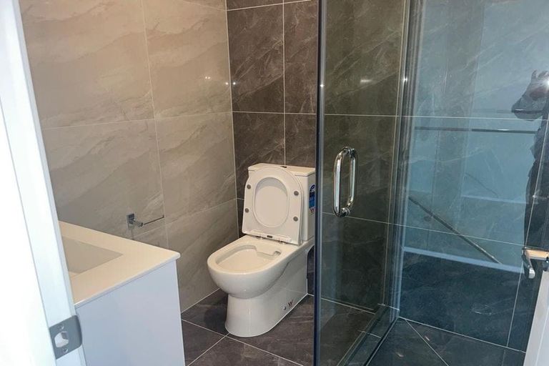 Photo of property in 63b Hillcrest Road, Papatoetoe, Auckland, 2025