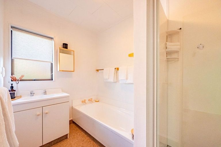 Photo of property in 2/6 King Street, Taradale, Napier, 4112