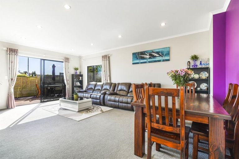 Photo of property in 1 Moonlight Drive, Rototuna North, Hamilton, 3210