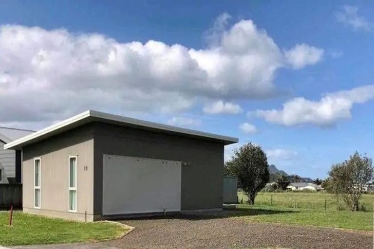 Photo of property in 10 Carina Way, Whitianga, 3510