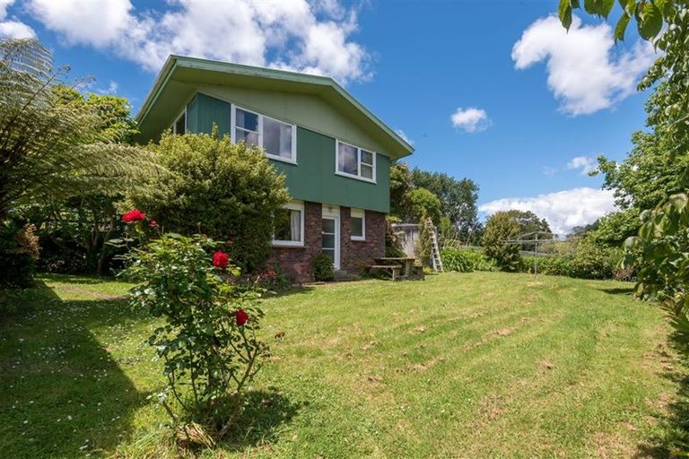 Photo of property in 33 Trig Road, Whitford, Howick, 2571