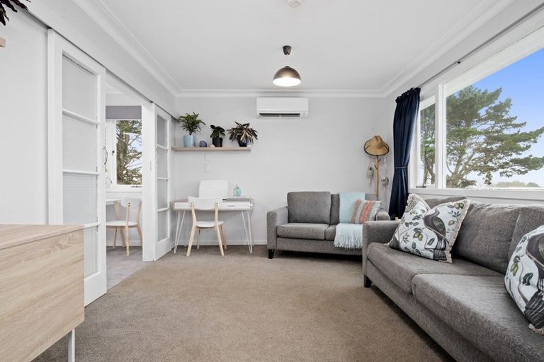 Photo of property in 142 Karioitahi Road, Waiuku, 2683