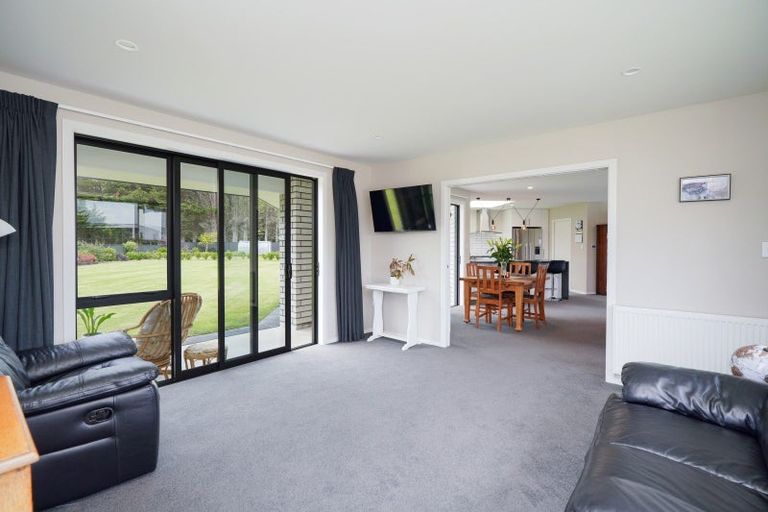 Photo of property in 32 Lumsden Drive, Waikiwi, Invercargill, 9810