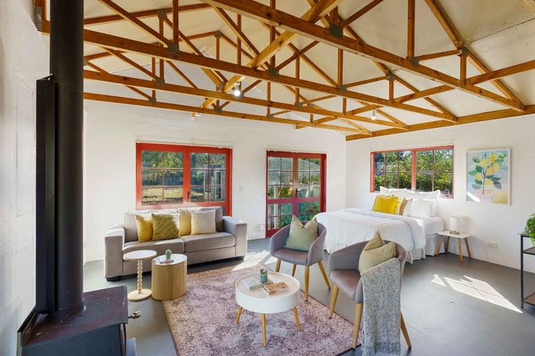 Photo of property in 35 Old Coach Road South, Otaki Beach, Otaki, 5512