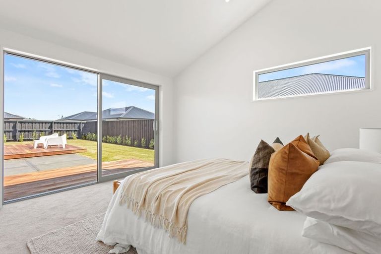 Photo of property in 52 Greig Crescent, Amberley, 7481