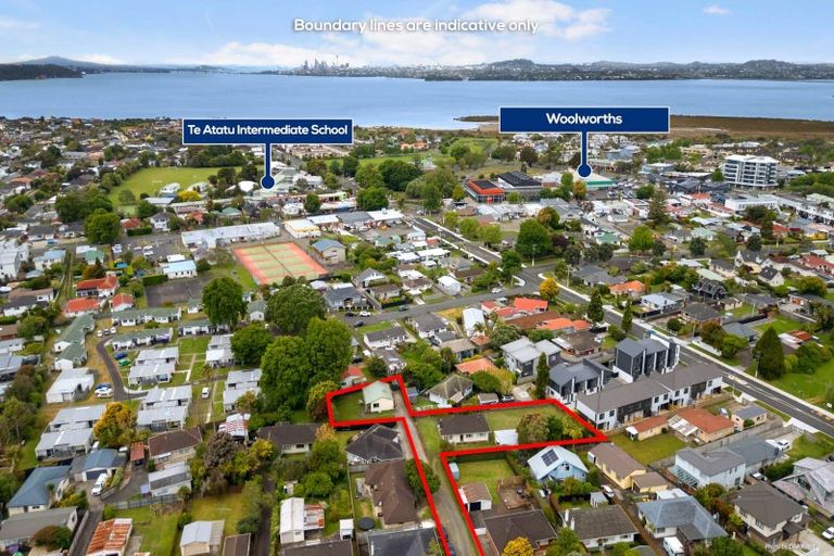 Photo of property in 11a Kervil Avenue, Te Atatu Peninsula, Auckland, 0610