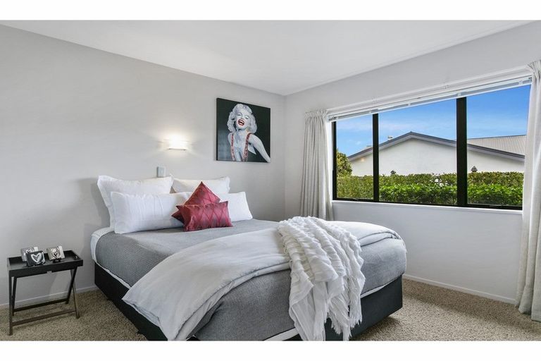 Photo of property in 2/77 Harvey Street, Waipahihi, Taupo, 3330