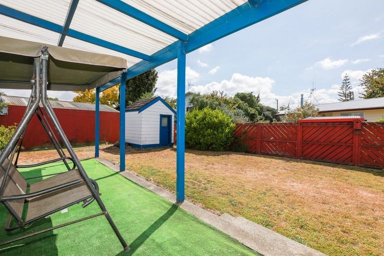 Photo of property in 25 Oakfield Crescent, Pukete, Hamilton, 3200