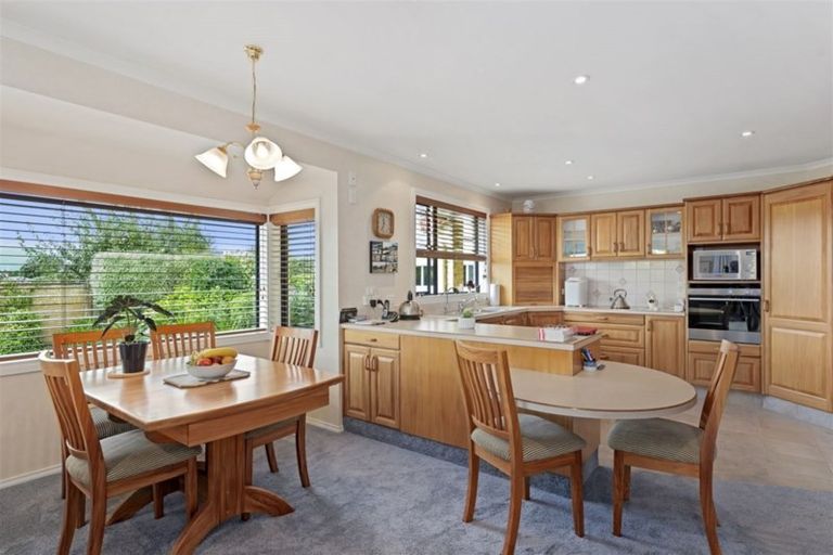 Photo of property in 13 Claremont Rise, Levin, 5510