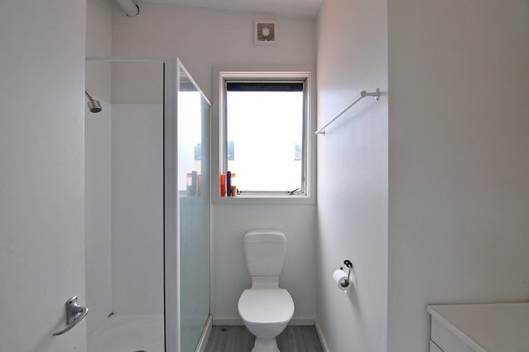 Photo of property in 14 Douglas Street, Mount Cook, Wellington, 6021