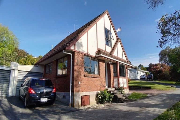 Photo of property in 1/17 Weetman Drive, Browns Bay, Auckland, 0630