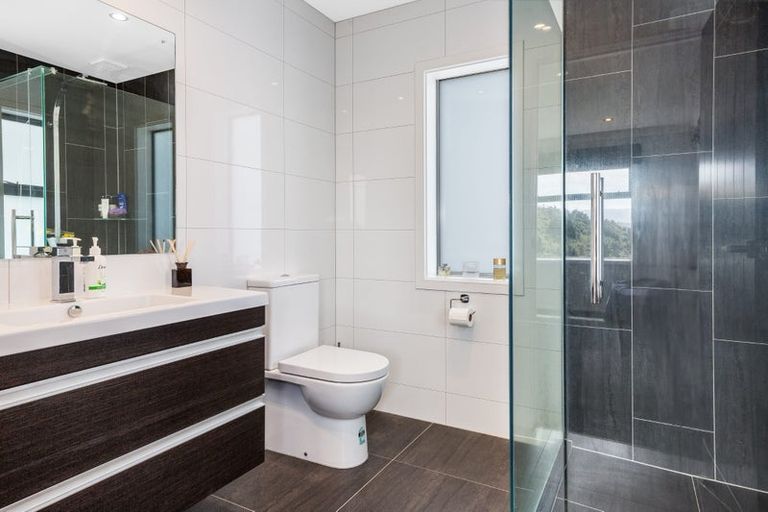 Photo of property in 13 Canary Way, Whitby, Porirua, 5024