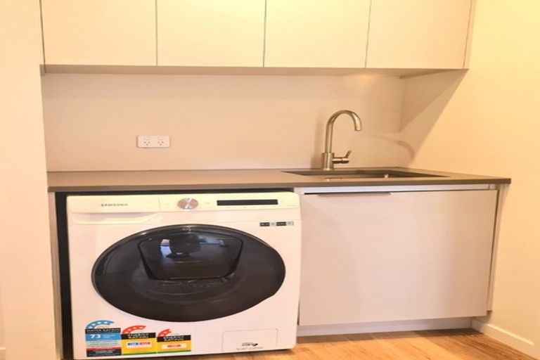 Photo of property in 2/37 Sladden Street, Naenae, Lower Hutt, 5011