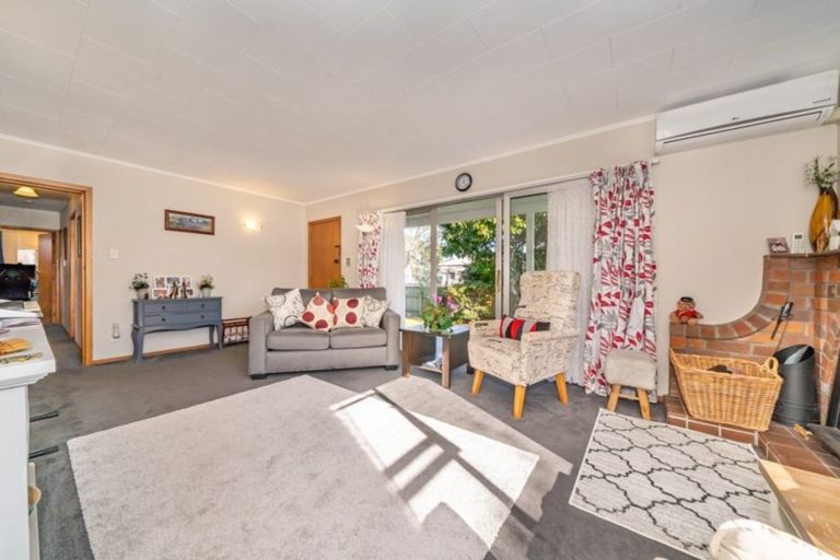 Photo of property in 40a Wilford Street, Wallaceville, Upper Hutt, 5018