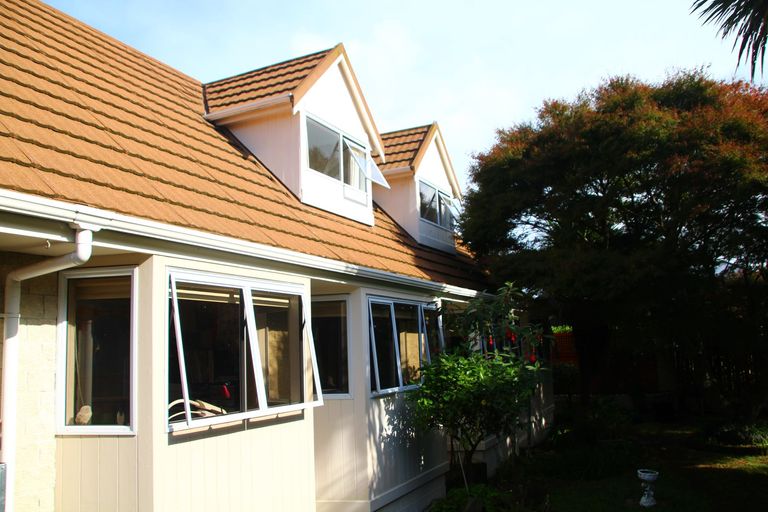 Photo of property in 55 Branch Road, Highlands Park, New Plymouth, 4312