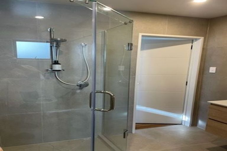 Photo of property in 39b Exminster Street, Blockhouse Bay, Auckland, 0600