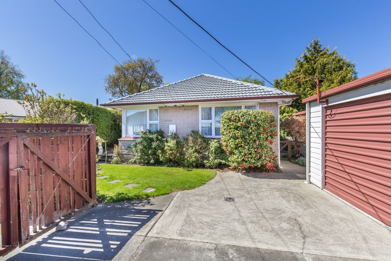Photo of property in 64 Mountfort Street, Spreydon, Christchurch, 8024