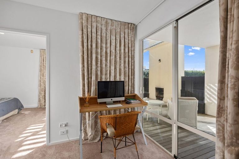 Photo of property in 43 Success Court, Omaha, 0986