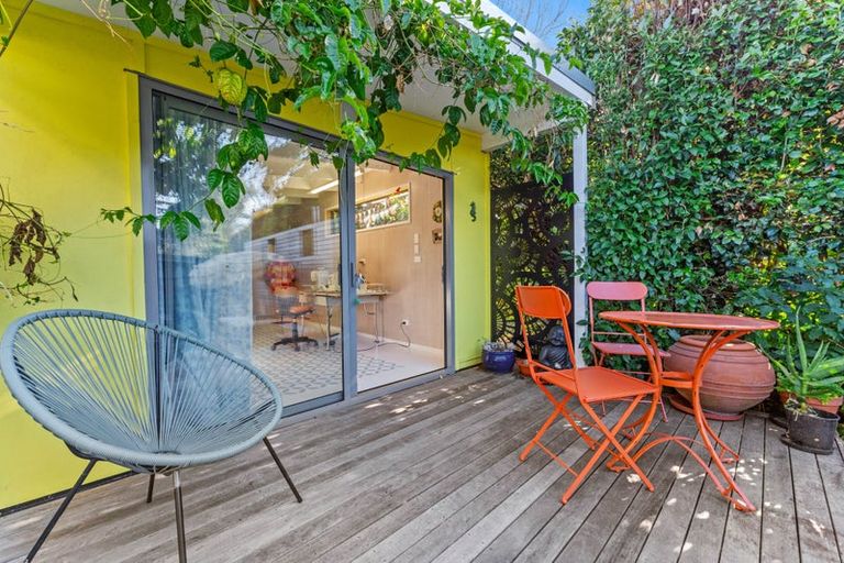 Photo of property in 9 Ferndale Avenue, Leigh, 0985