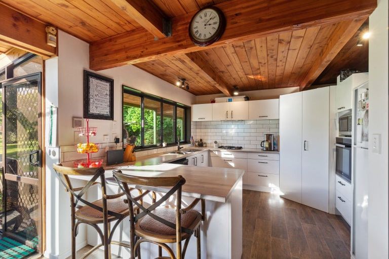 Photo of property in 275 Kimberley Road, Levin, 5571