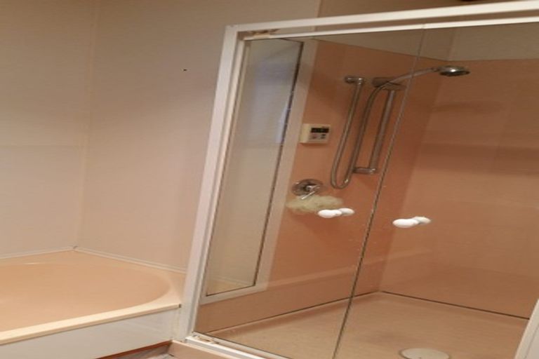 Photo of property in 47 Walton Park Avenue, Fairfield, Dunedin, 9018