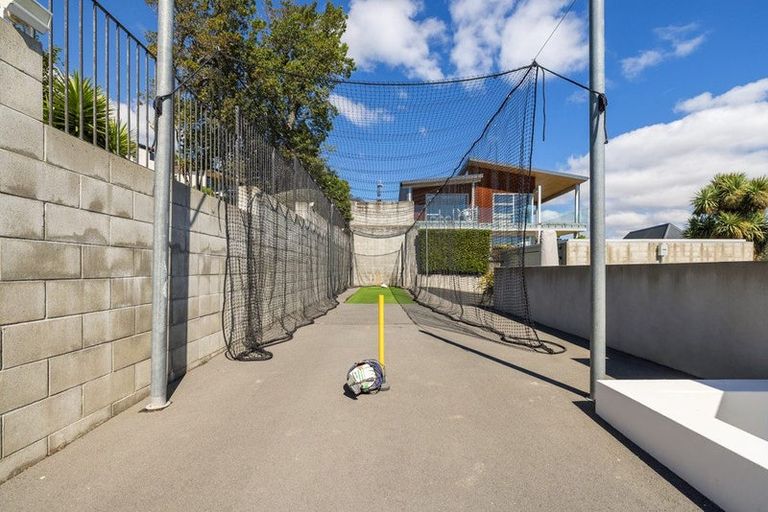 Photo of property in 12 Balmoral Lane, Redcliffs, Christchurch, 8081