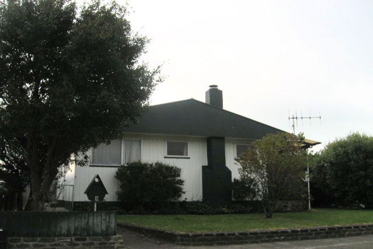 Photo of property in 4 Liverpool Crescent, Tamatea, Napier, 4112