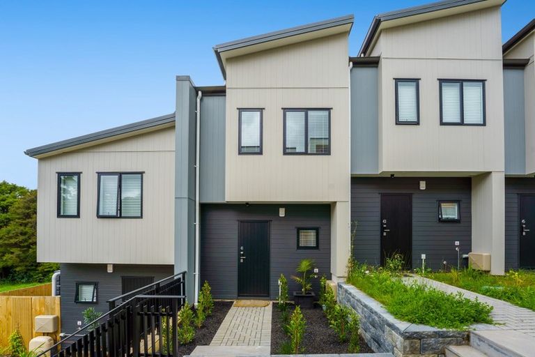 Photo of property in 41 Morihana Close, Glen Eden, Auckland, 0602